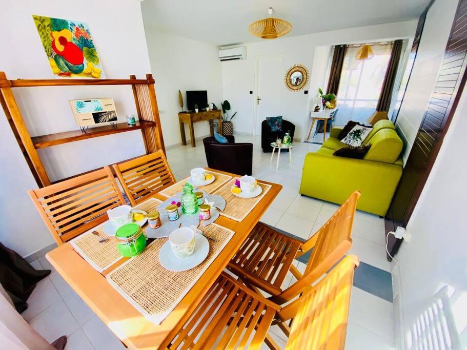 Appartement Hamo Tropical Piscine Proche Plage à Sainte-Anne Extérieur photo