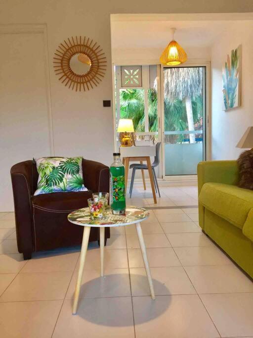 Appartement Hamo Tropical Piscine Proche Plage à Sainte-Anne Extérieur photo